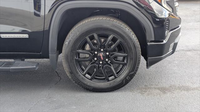 2022 GMC Sierra 1500 Elevation Image 11 of 35