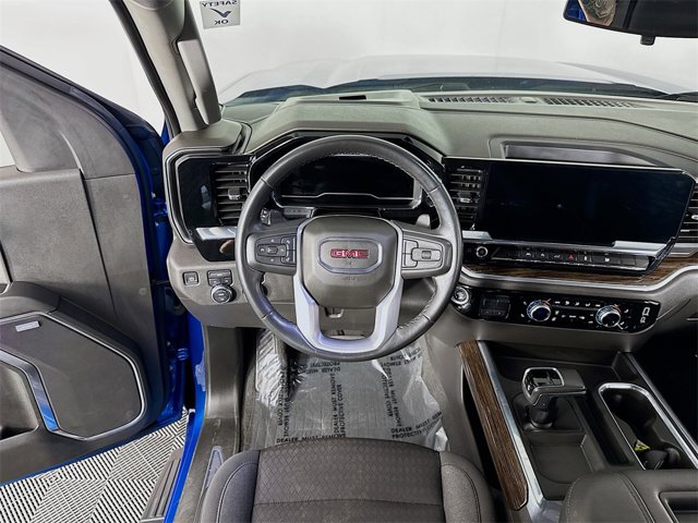 Vehicle image 14 of 20