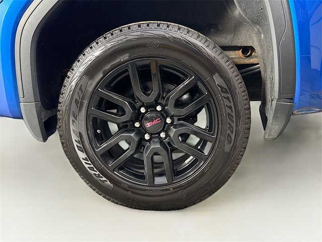 Vehicle image 10 of 20
