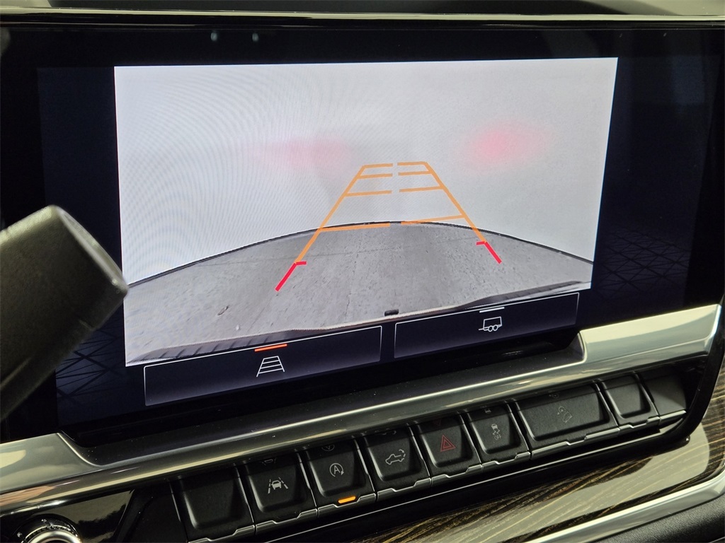 Vehicle image 22 of 34