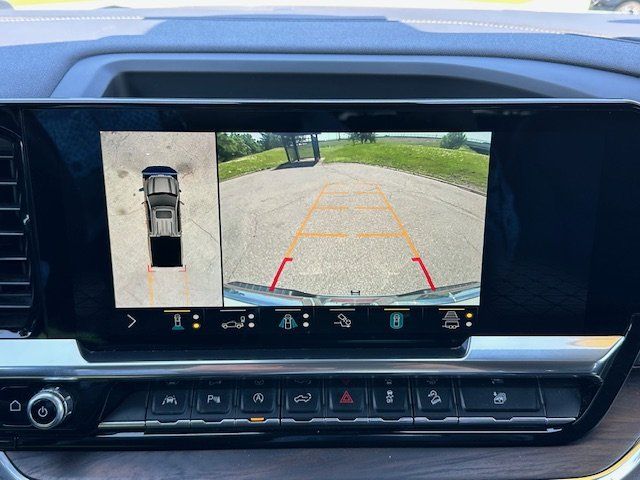 Vehicle image 20 of 42