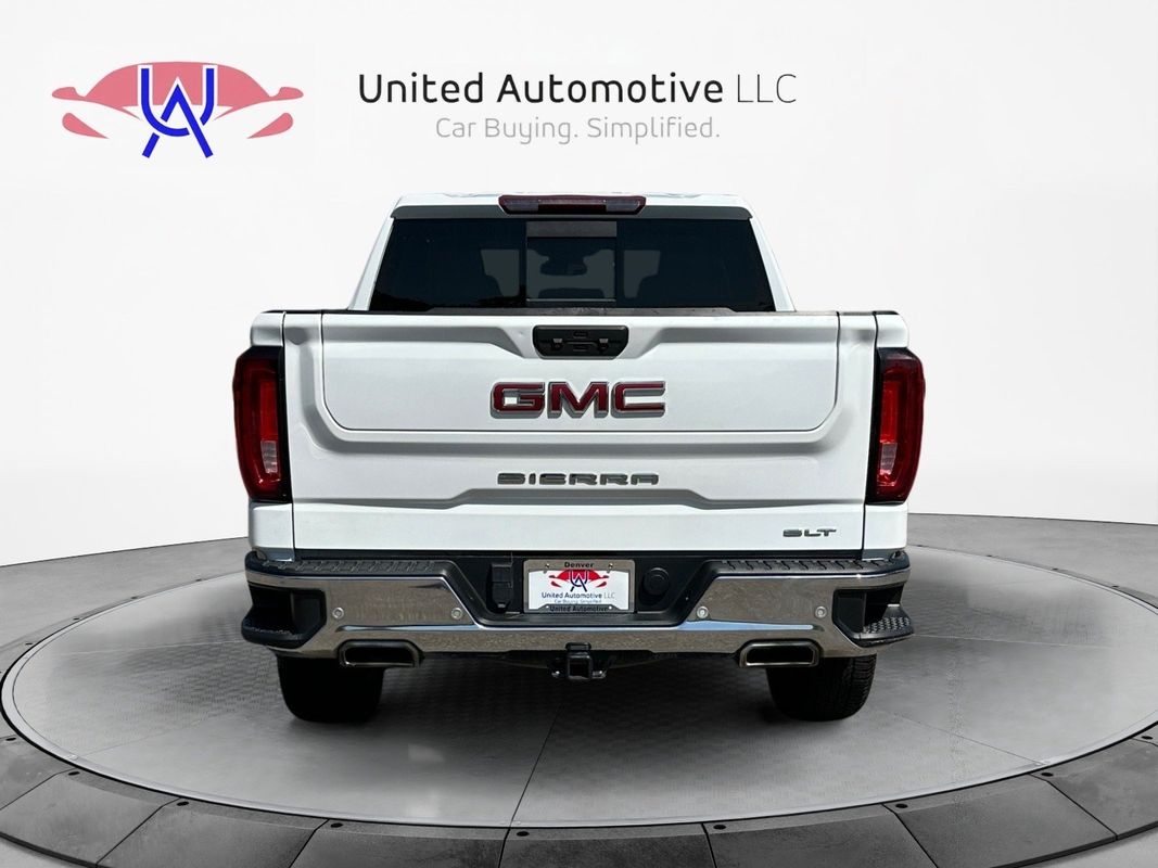 Vehicle image 6 of 42