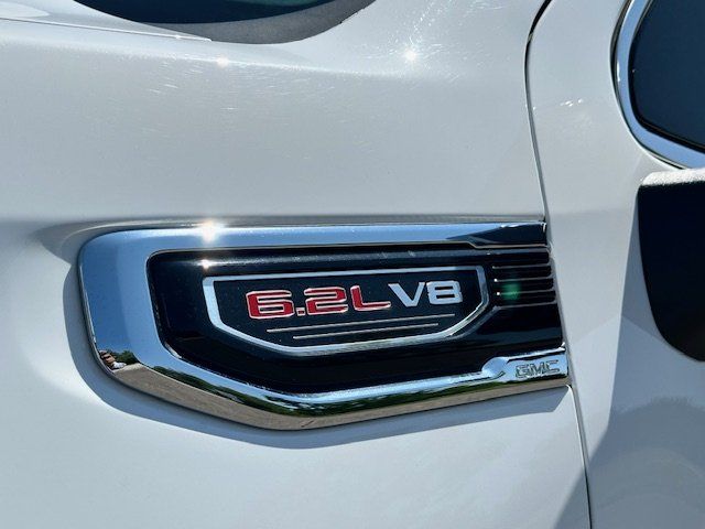 Vehicle image 35 of 42