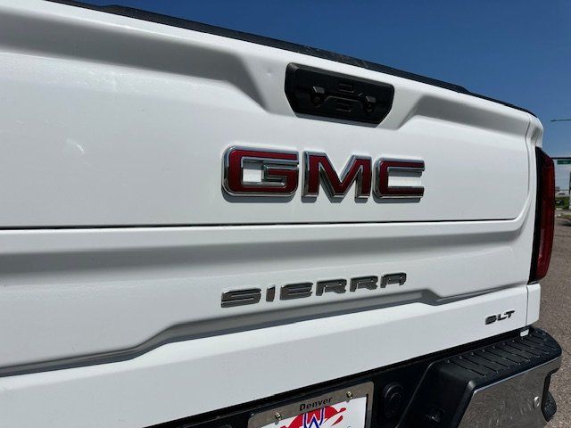Vehicle image 37 of 42