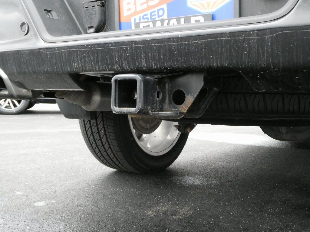 Vehicle image 37 of 43