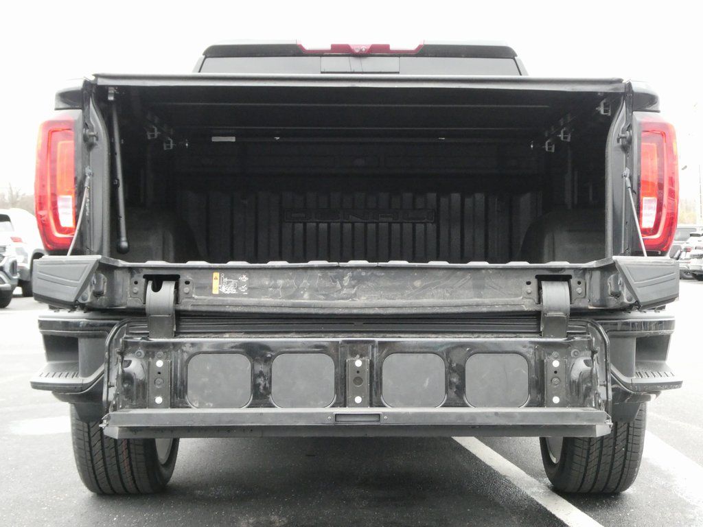 Vehicle image 6 of 43