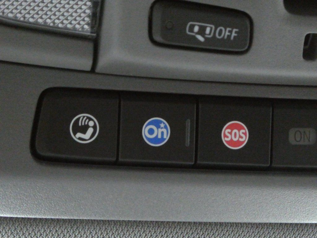 Vehicle image 26 of 43