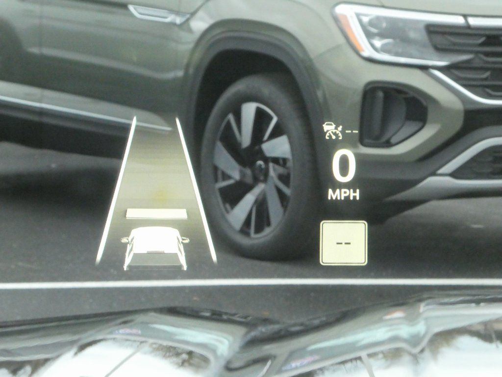 Vehicle image 10 of 43