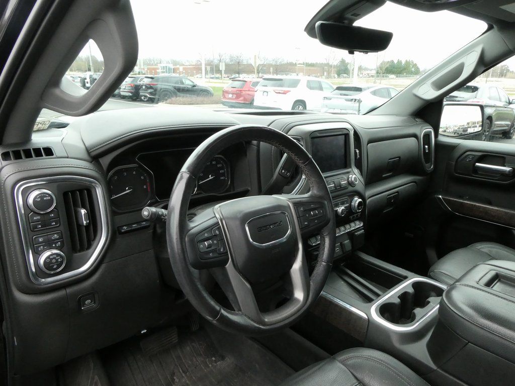 Vehicle image 18 of 43