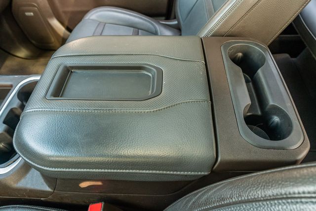 Vehicle image 31 of 48