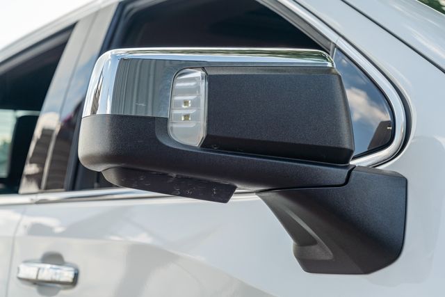 Vehicle image 12 of 48