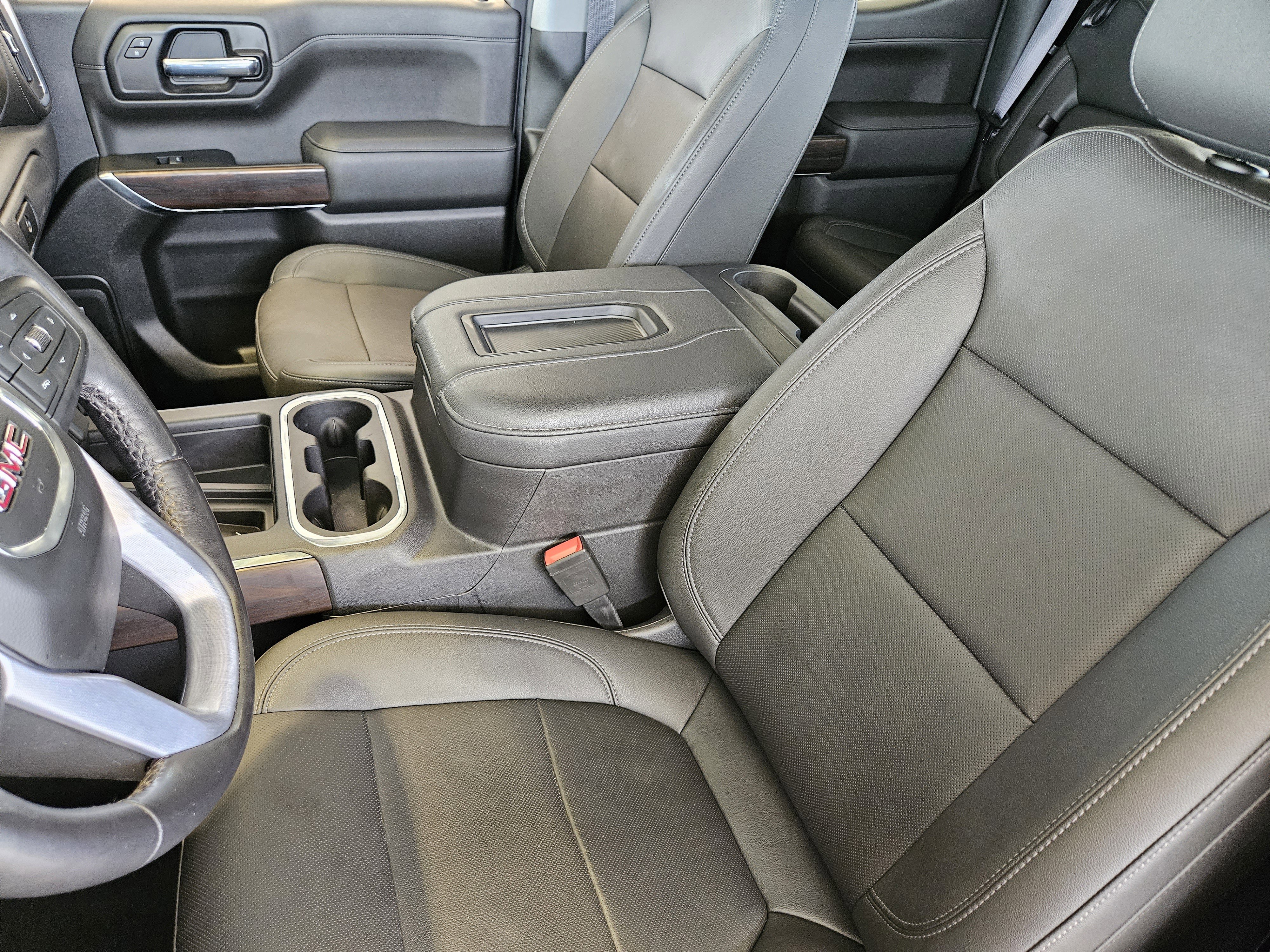 Vehicle image 11 of 22
