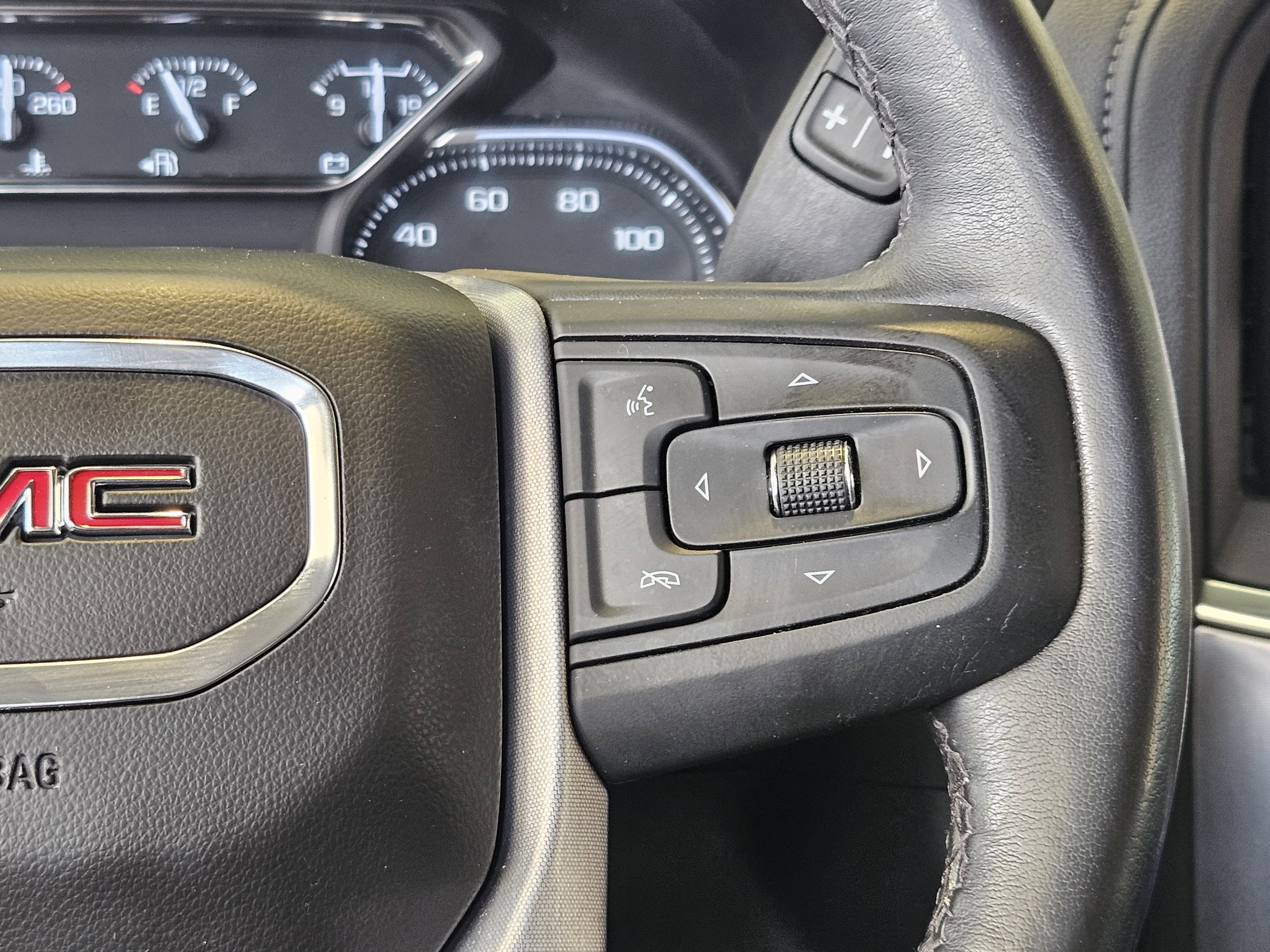 Vehicle image 15 of 22