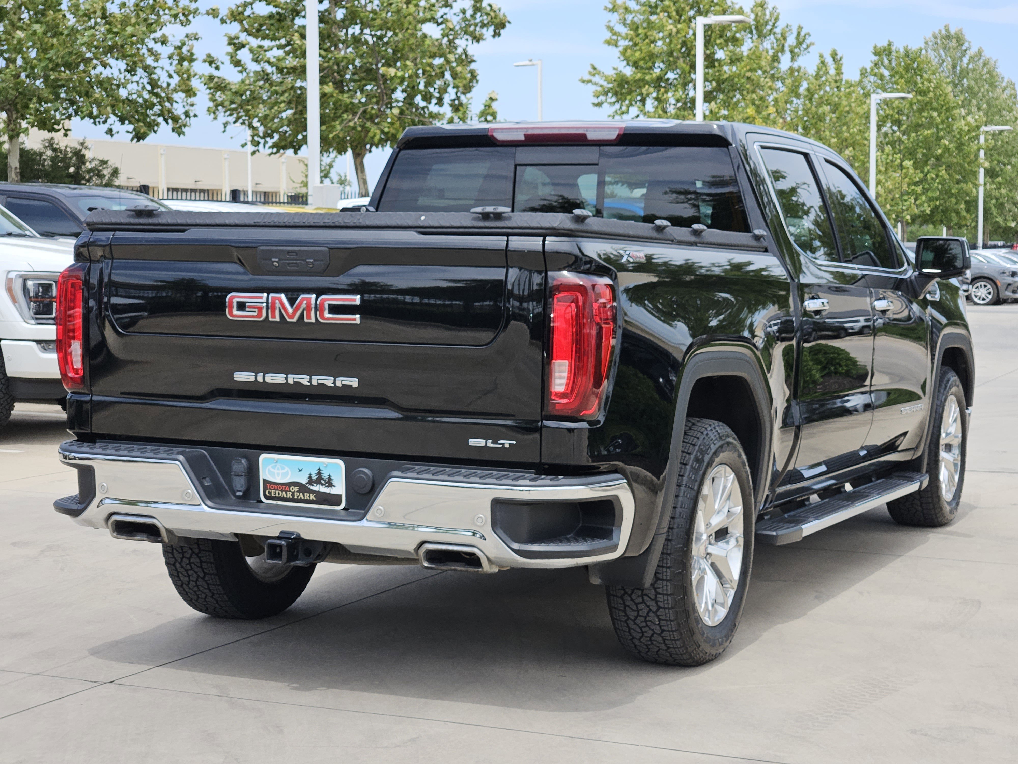 Vehicle image 3 of 22