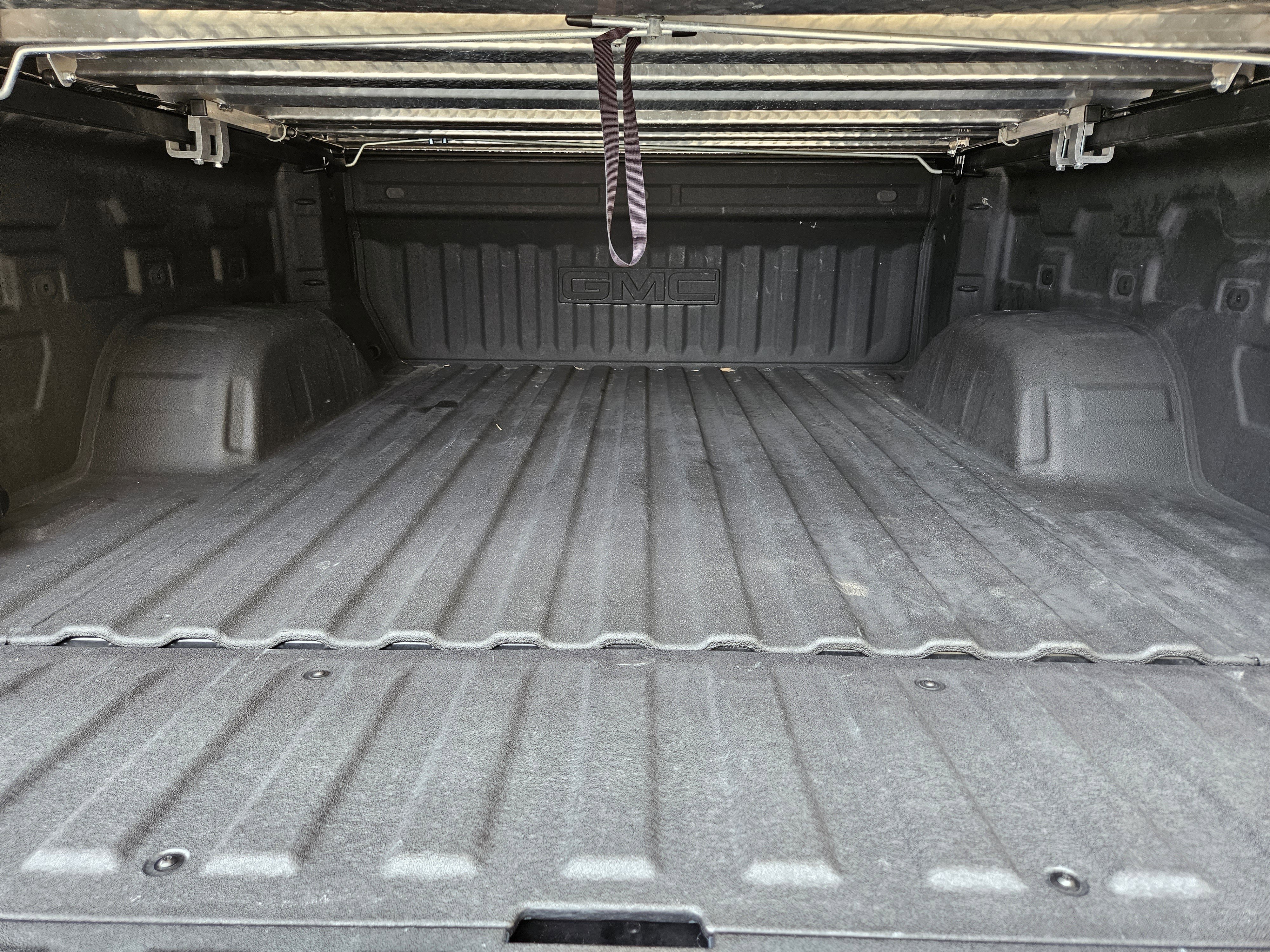 Vehicle image 8 of 22