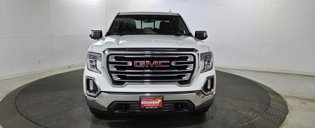 Vehicle image 2 of 41