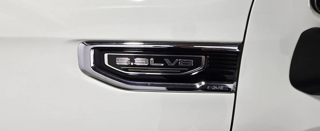 Vehicle image 28 of 41