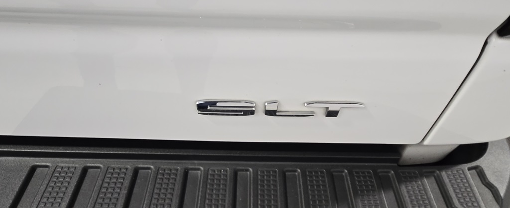 Vehicle image 36 of 41