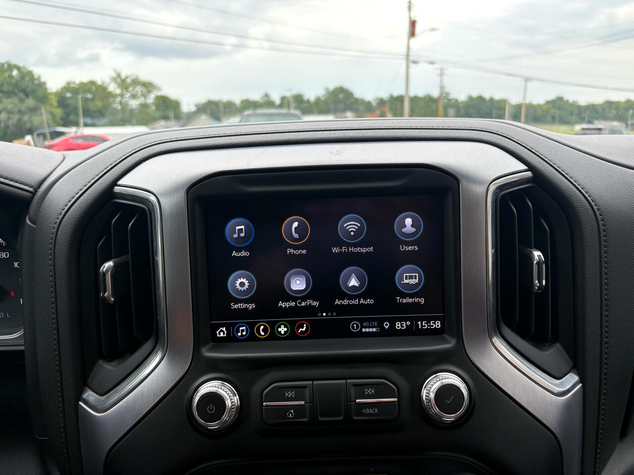 2022 GMC Sierra 2500HD SLE Image 16 of 26