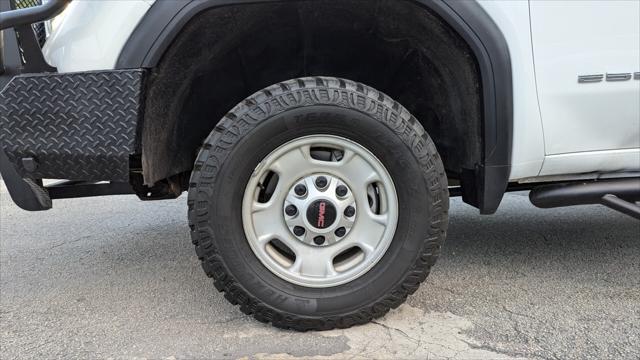 2022 GMC Sierra 2500HD Pro Image 11 of 29