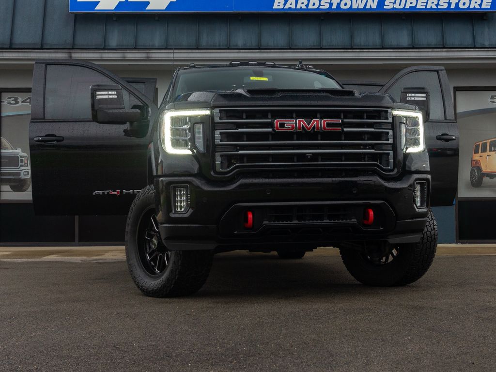 2022 GMC Sierra 2500HD AT4 Image 7 of 41