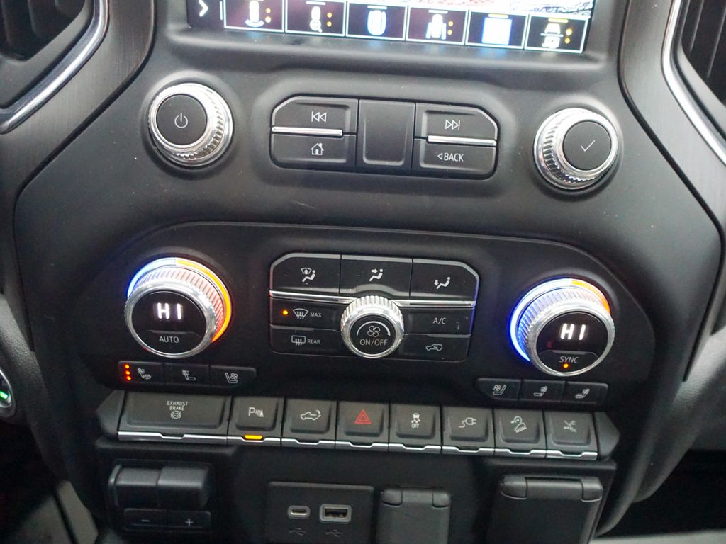 2022 GMC Sierra 2500HD AT4 Image 37 of 41