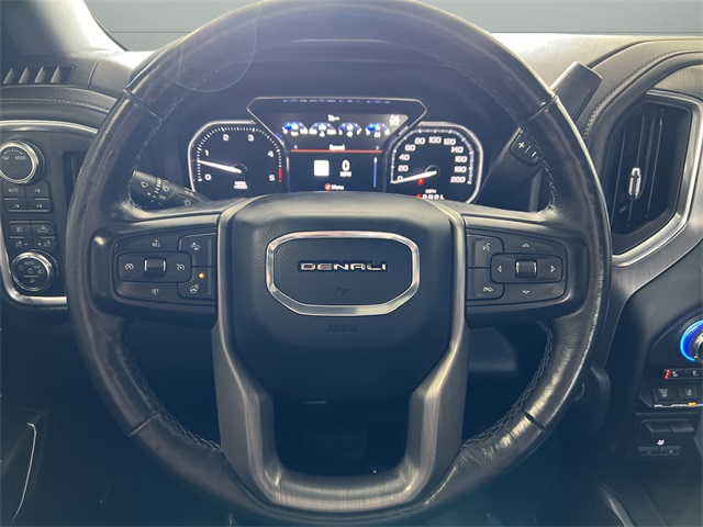 Vehicle image 23 of 29
