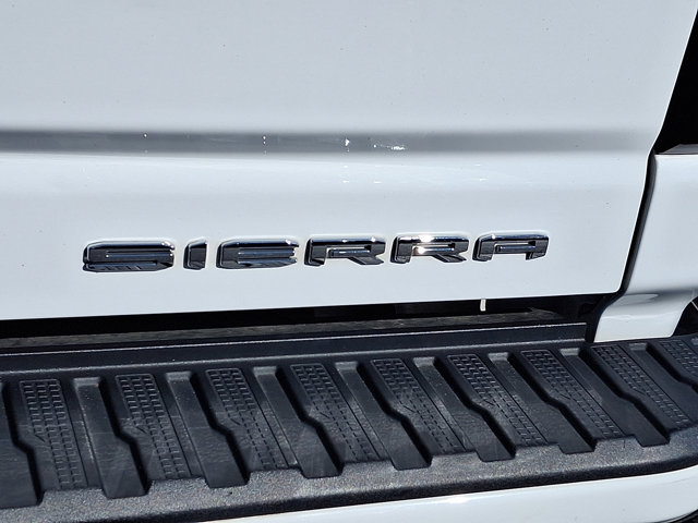 2022 GMC Sierra 2500HD Denali Image 26 of 35