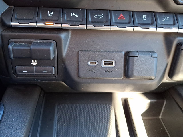 2022 GMC Sierra 2500HD Denali Image 32 of 35