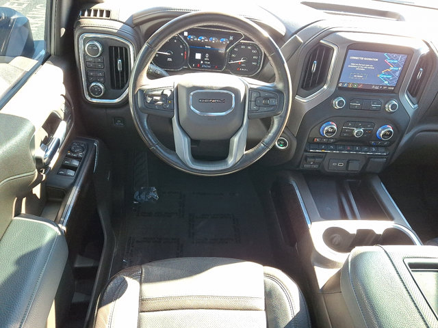 2022 GMC Sierra 2500HD Denali Image 13 of 35