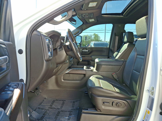 2022 GMC Sierra 2500HD Denali Image 12 of 35