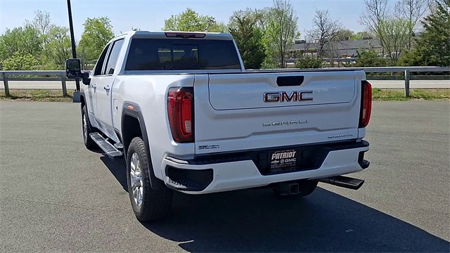 2022 GMC Sierra 2500HD Denali Image 8 of 41