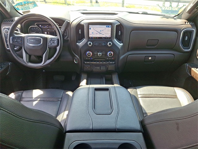 2022 GMC Sierra 2500HD Denali Image 21 of 41