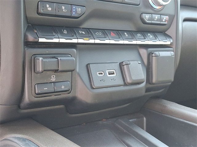 2022 GMC Sierra 2500HD Denali Image 34 of 41