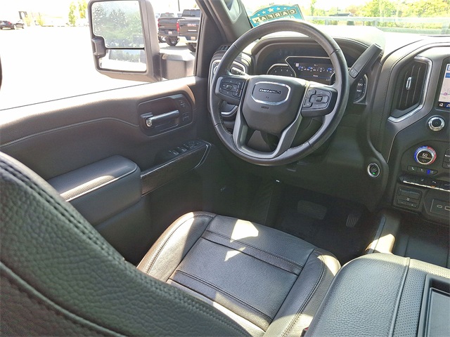 2022 GMC Sierra 2500HD Denali Image 23 of 41