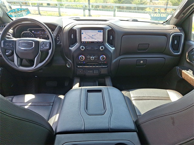 2022 GMC Sierra 2500HD Denali Image 20 of 41