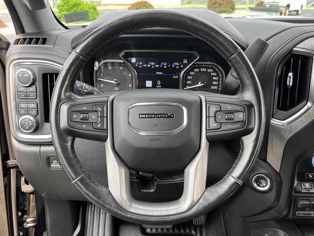 2022 GMC Sierra 2500HD Denali Image 27 of 31