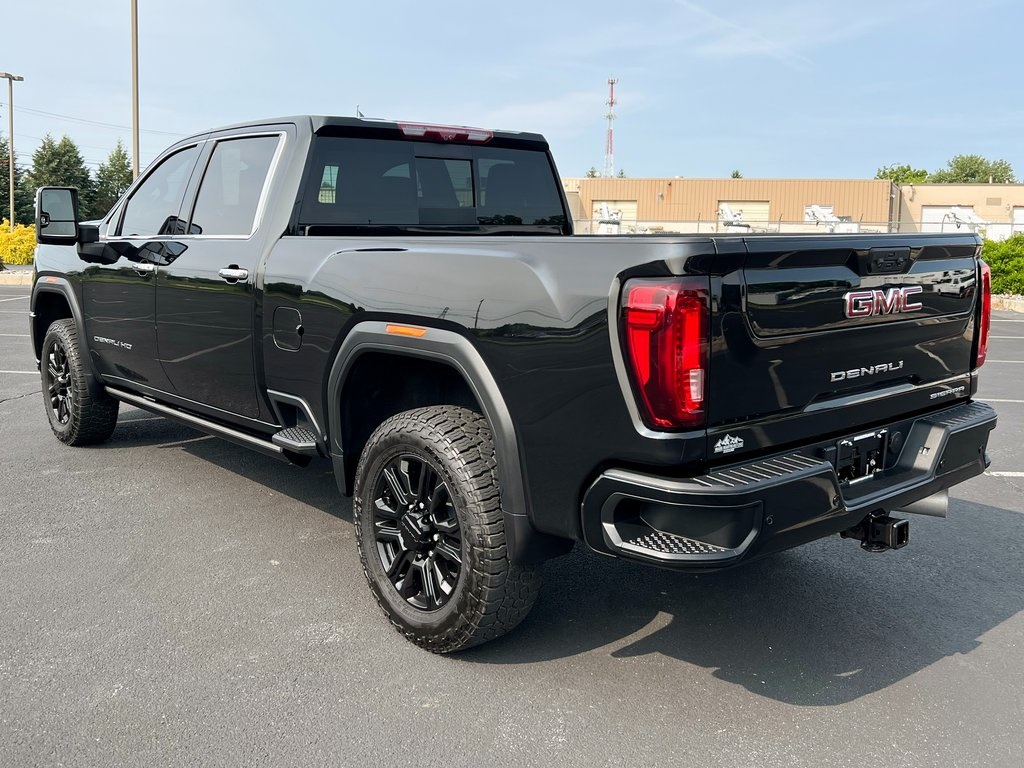 2022 GMC Sierra 2500HD Denali Image 6 of 31