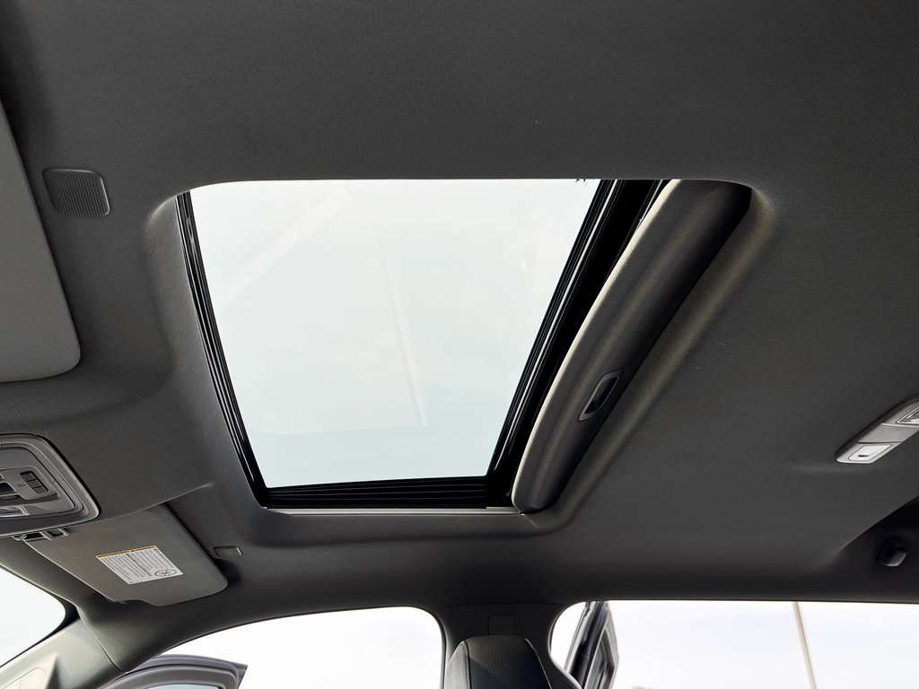 2022 GMC Sierra 2500HD Denali Image 12 of 31