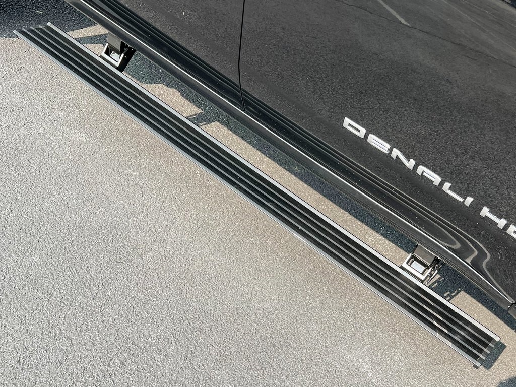 2022 GMC Sierra 2500HD Denali Image 20 of 31