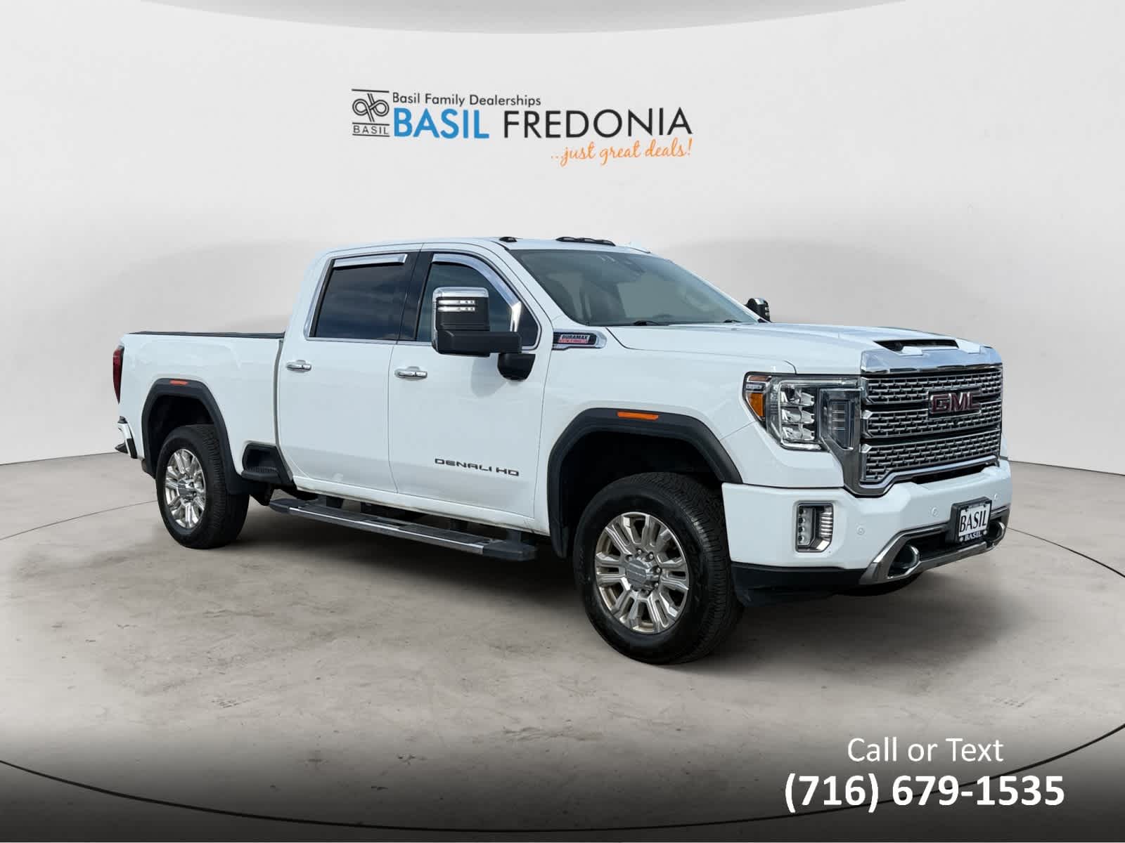 2022 GMC Sierra 2500HD Denali Image 3 of 29