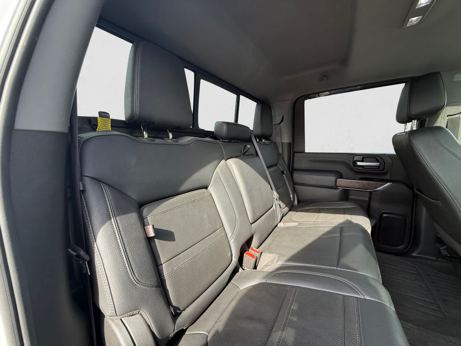 2022 GMC Sierra 2500HD Denali Image 10 of 29