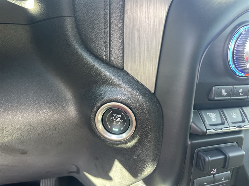 2022 GMC Sierra 2500HD Denali Image 38 of 39