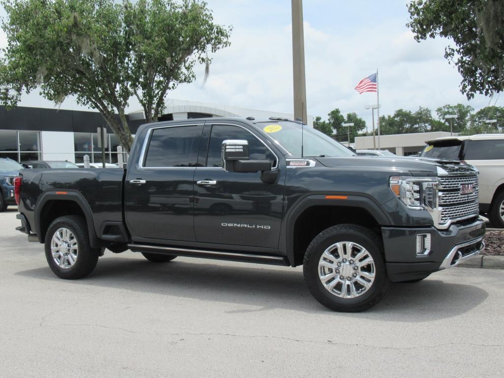 2022 GMC Sierra 2500HD Denali Image 3 of 34