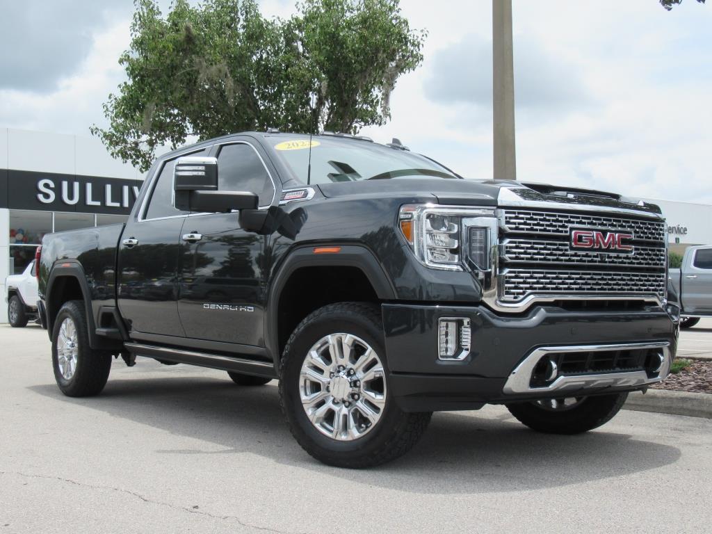 2022 GMC Sierra 2500HD Denali Image 2 of 34