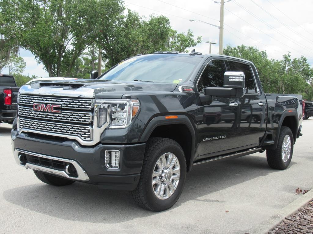 2022 GMC Sierra 2500HD Denali Image 1 of 34