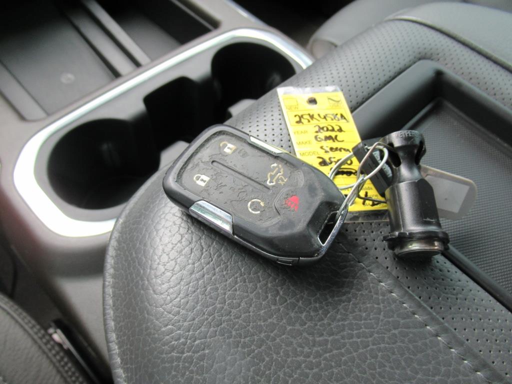 2022 GMC Sierra 2500HD Denali Image 25 of 34