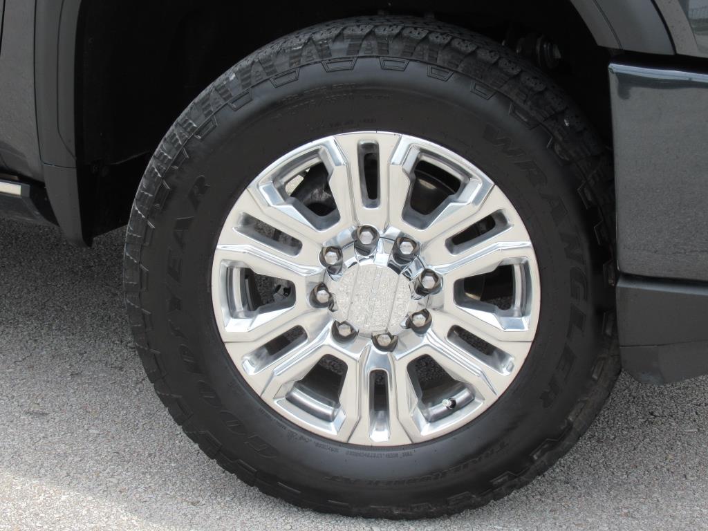 2022 GMC Sierra 2500HD Denali Image 7 of 34