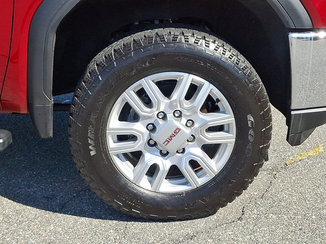 2022 GMC Sierra 2500HD SLE Image 9 of 31