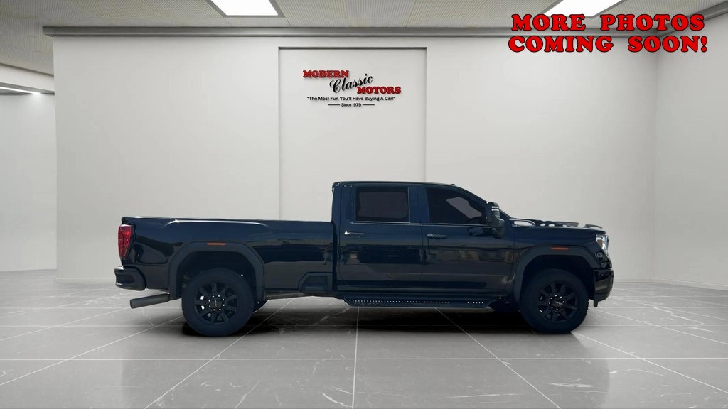 Vehicle image 4 of 8